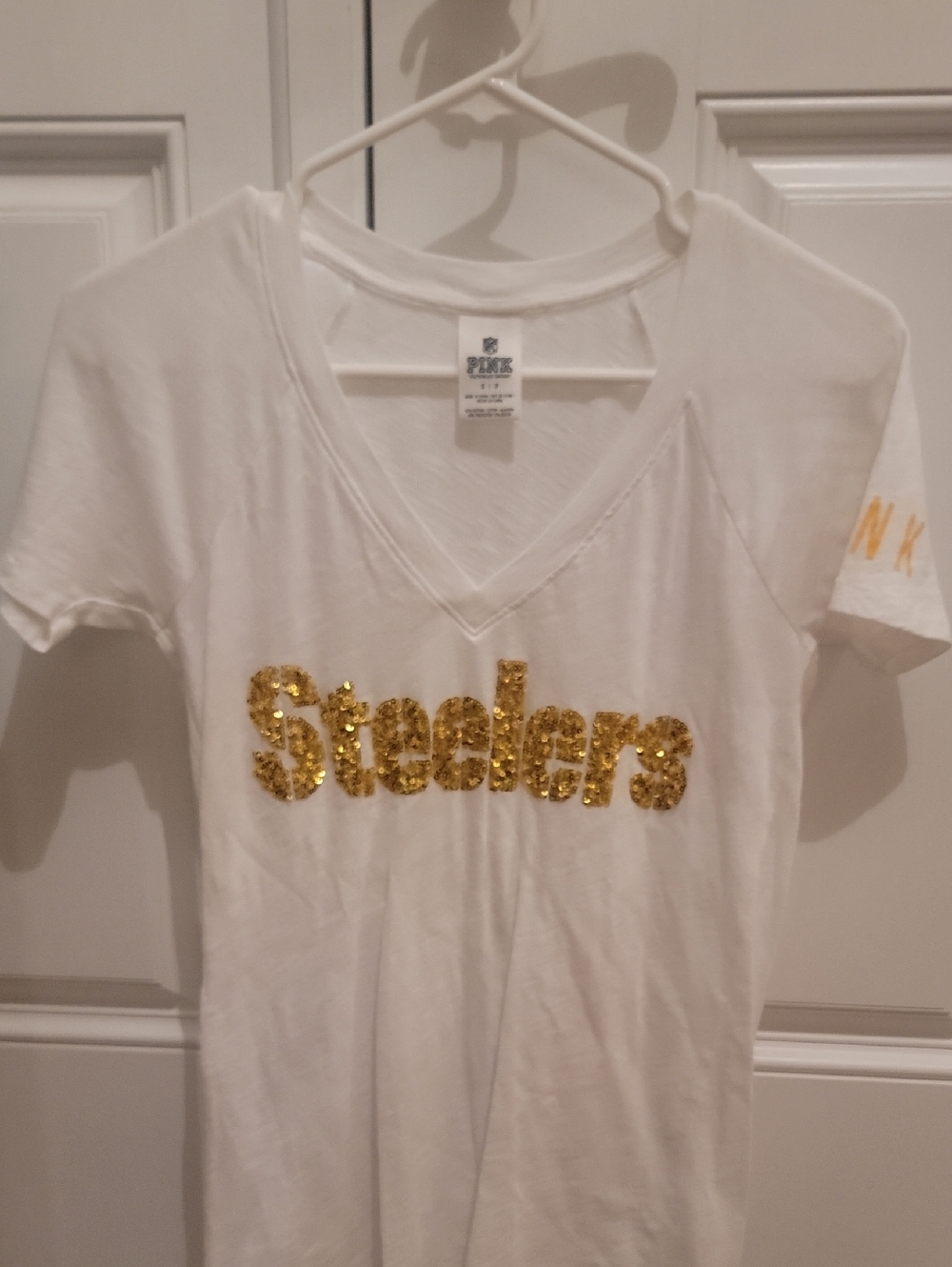 Pink Victoria's Secret Steelers Vneck Tee. Size Small. Never Worn! White W/ Gold